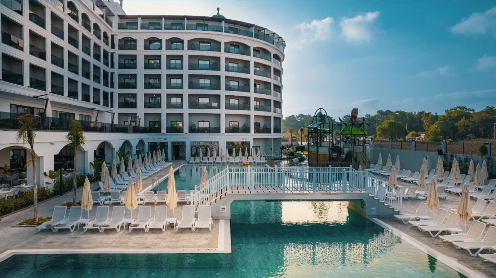 Side Moon Palace Exterior photo